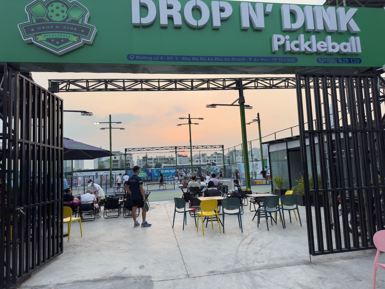 Drop N’ Dink Pickleball 8
