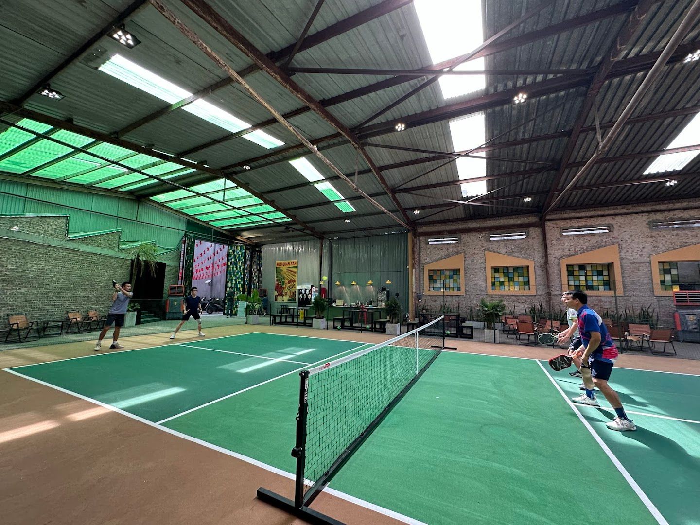 Cafe & pickleball NGÕ QUÁN SÂN 2