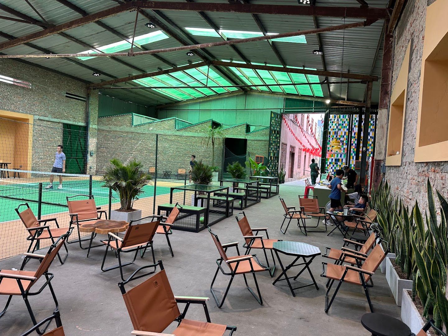 Cafe & pickleball NGÕ QUÁN SÂN 8