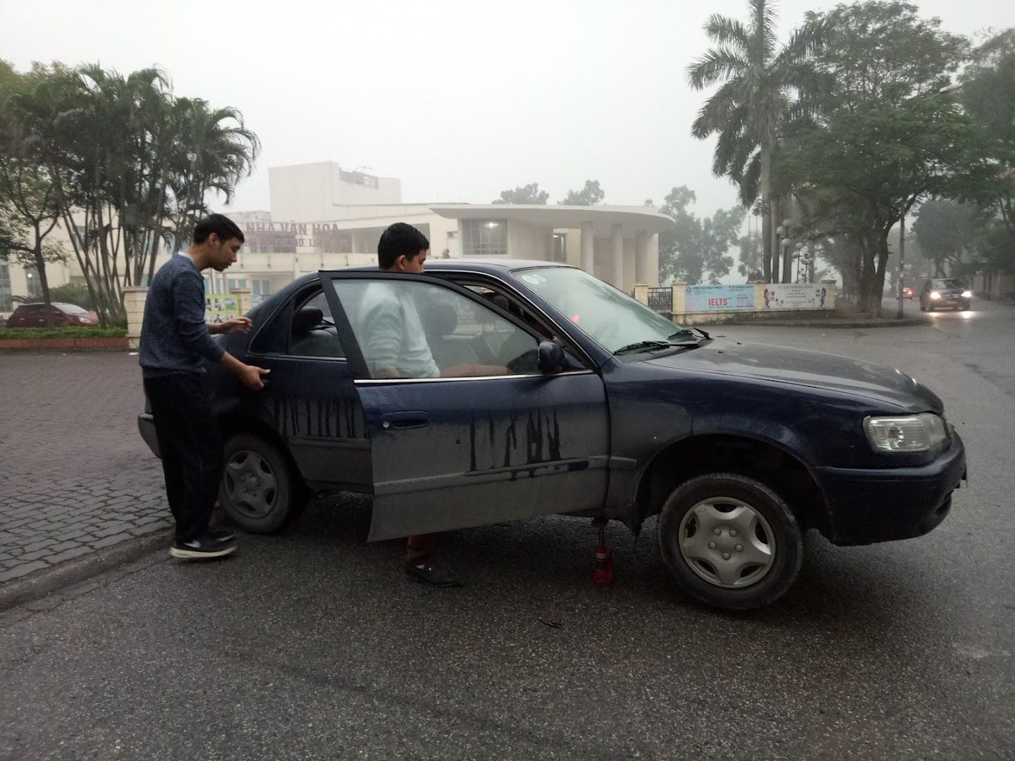 Sân Tennis Linh Đàm 10