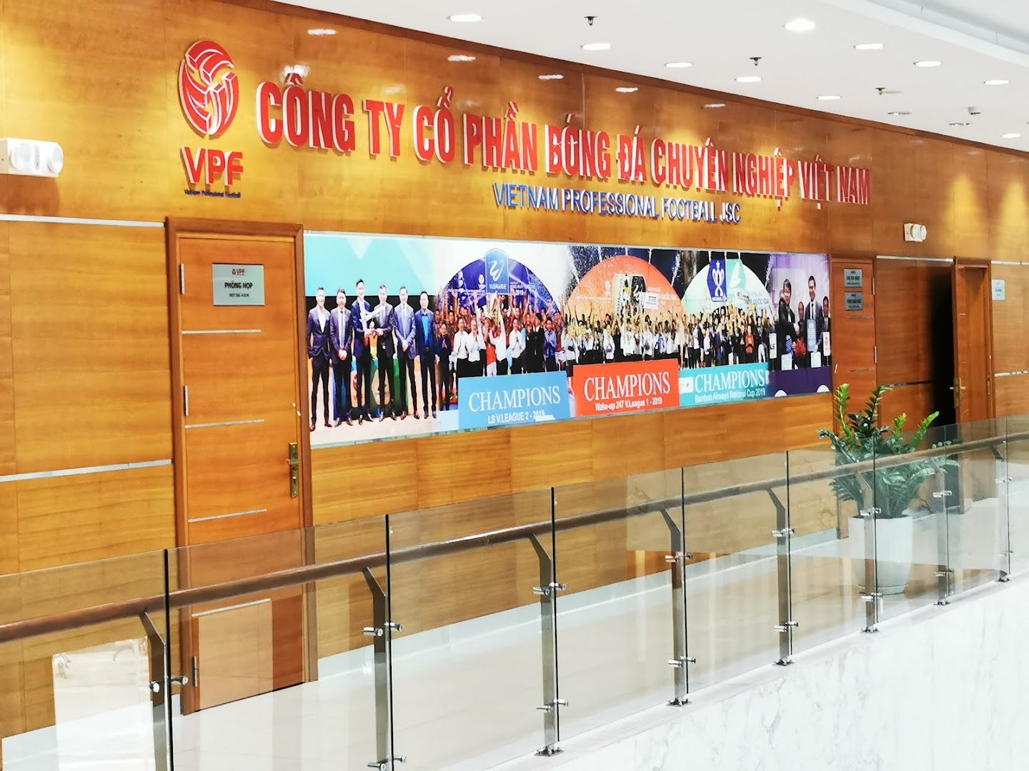 Công ty Cổ phần Bóng đá chuyên nghiệp Việt Nam VPF 9