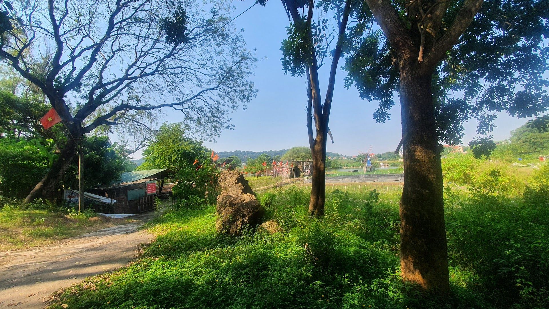 Sân bóng Chùa Trầm 6