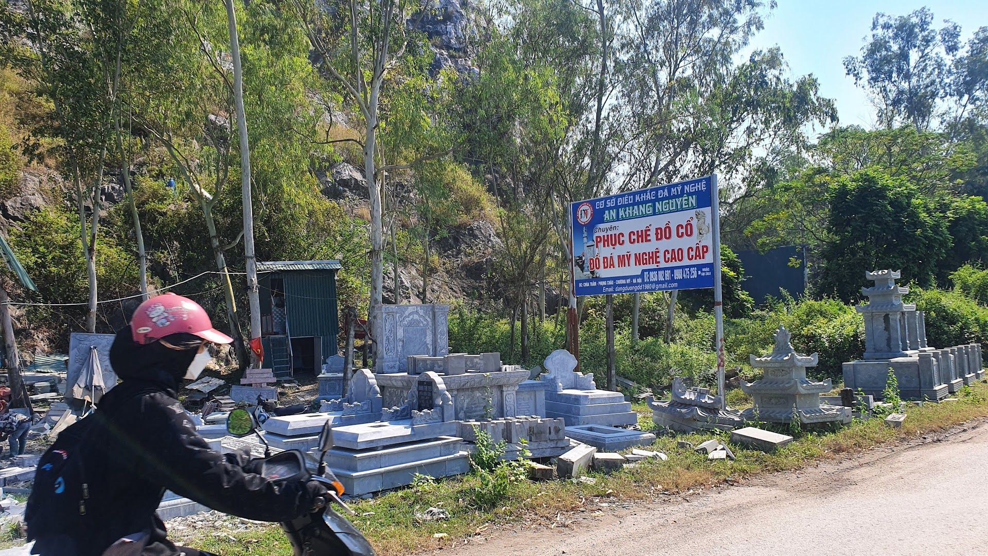 Sân bóng Chùa Trầm 8
