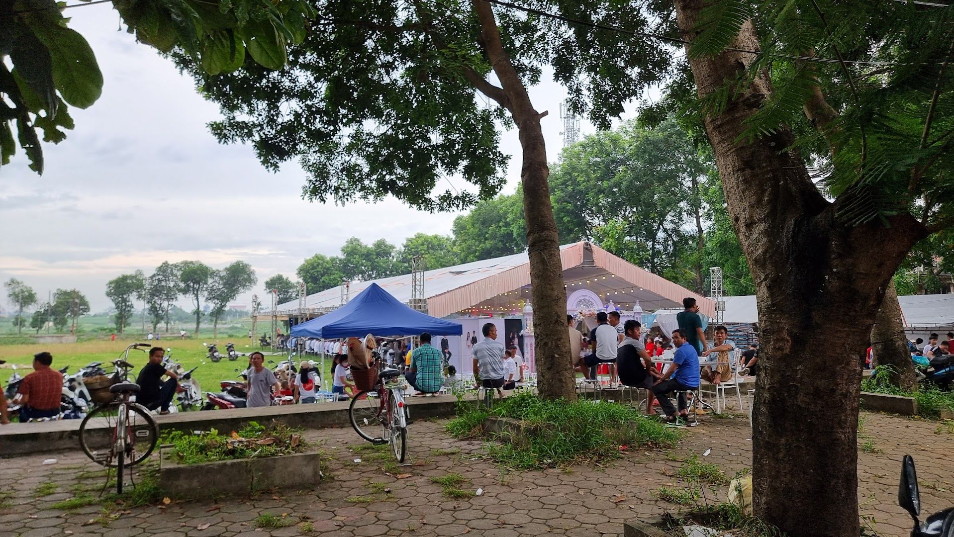 Sân bóng đá hữu văn 1