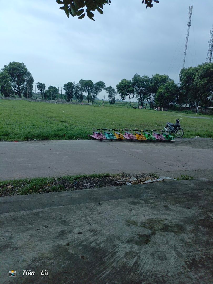 Sân bóng đá hữu văn 2