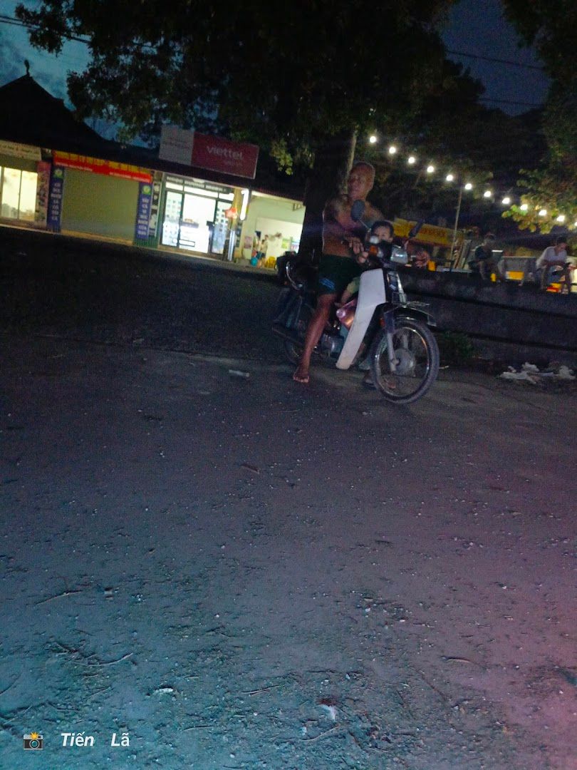 Sân bóng đá hữu văn 7