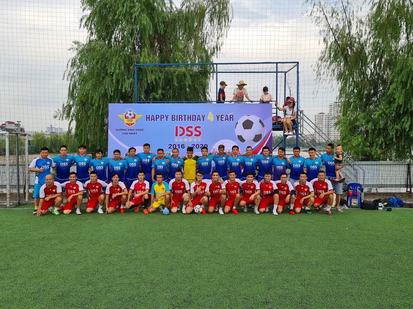 Sân bóng Đầm Hồng 2 7