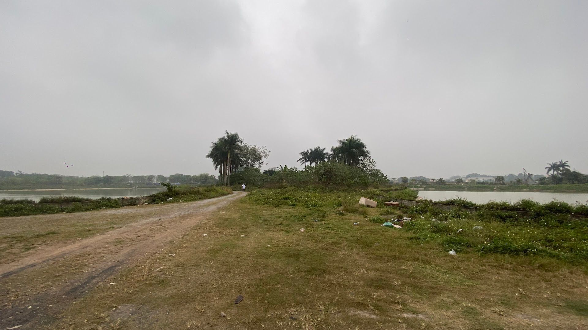 Sân bóng Đảo Sen 6