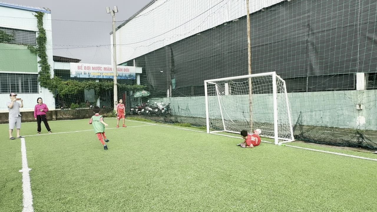 Sân bóng đoan môn 2