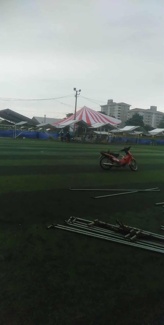 Sân bóng Đông Dư 3