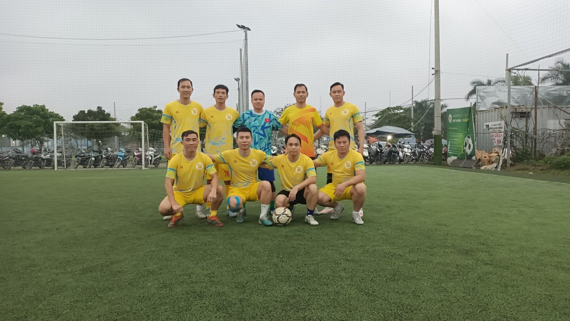 Sân bóng Duy Hưng Hà Đông 2