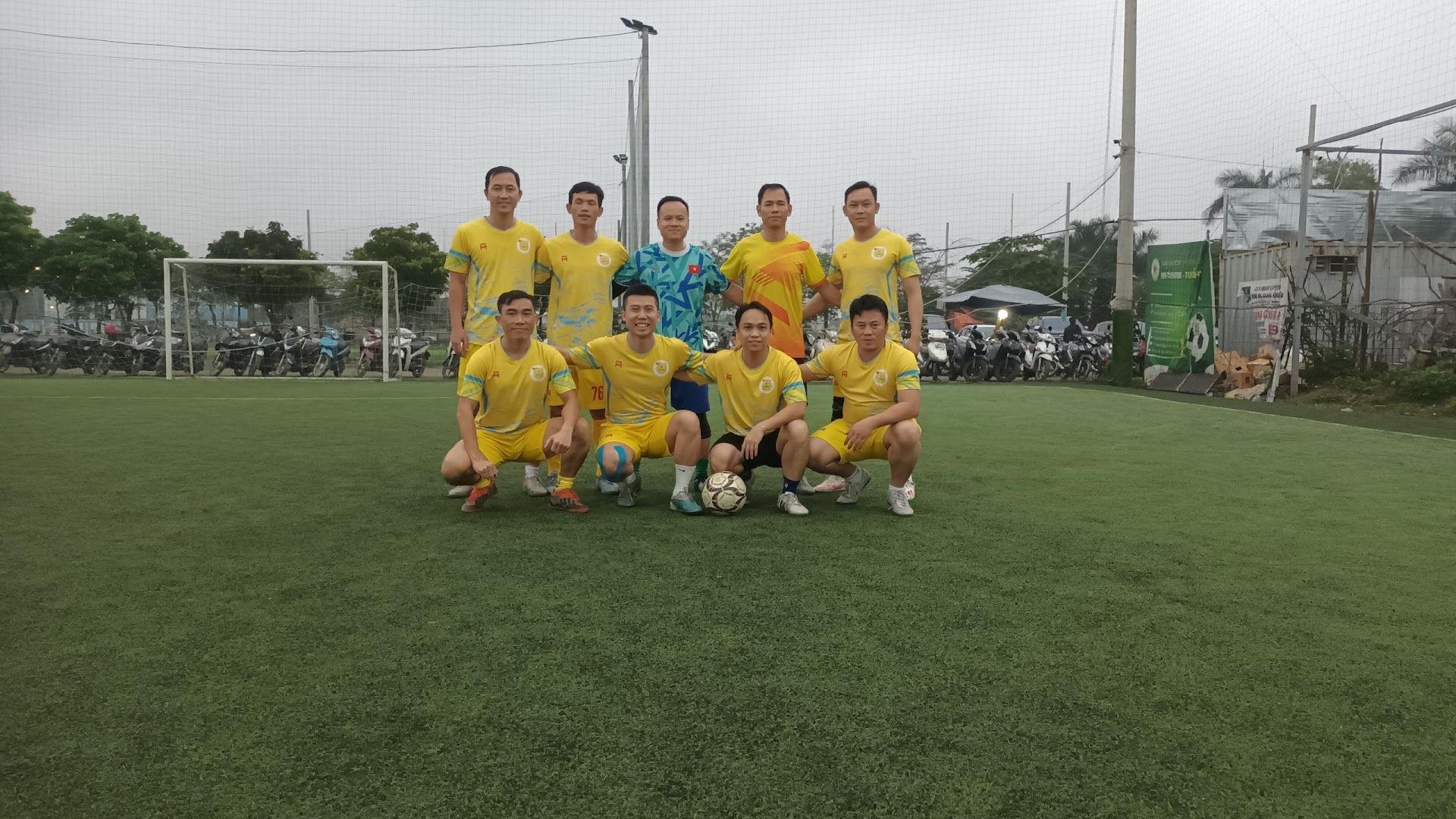 Sân bóng Duy Hưng Hà Đông 9