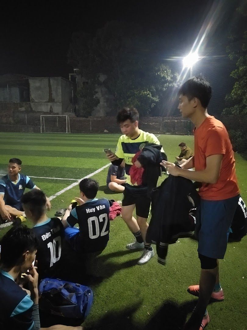 Sân Bóng Hoàng Gia 5