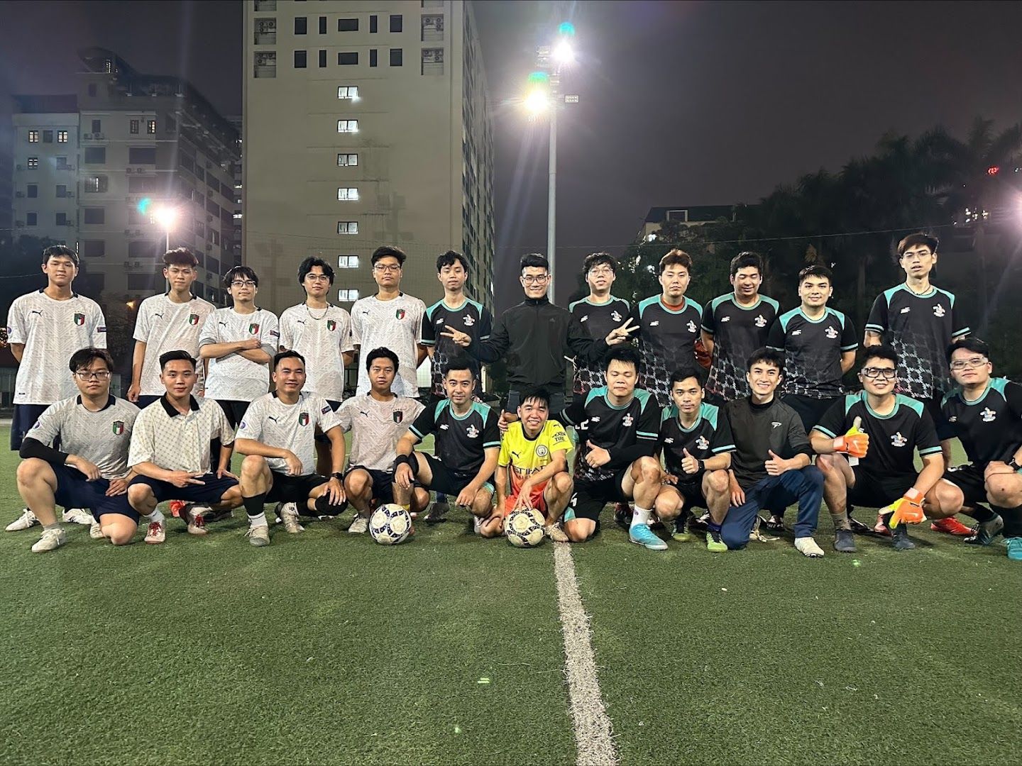 Sân bóng Học Viện Báo Chí 9