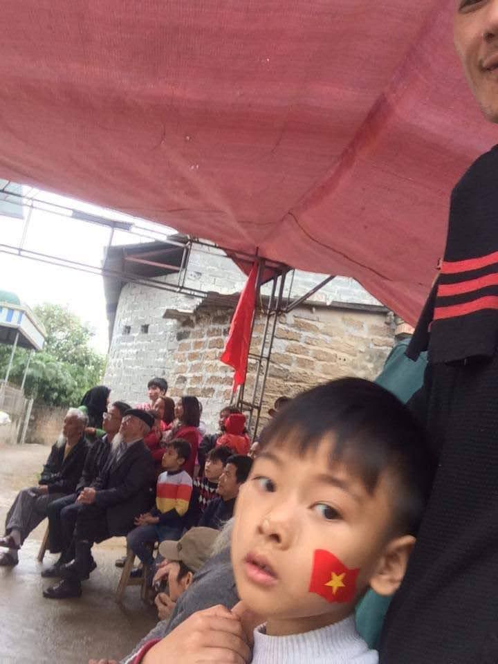 Sân Bóng Hồng Thái 2