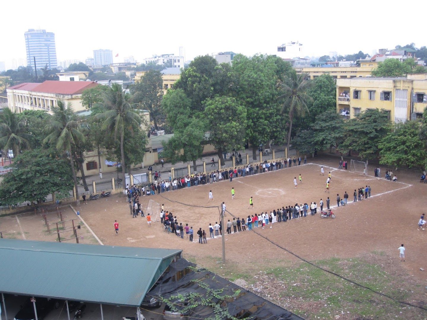 Sân bóng Kí túc xá Đại học Bách Khoa Hà Nội 6