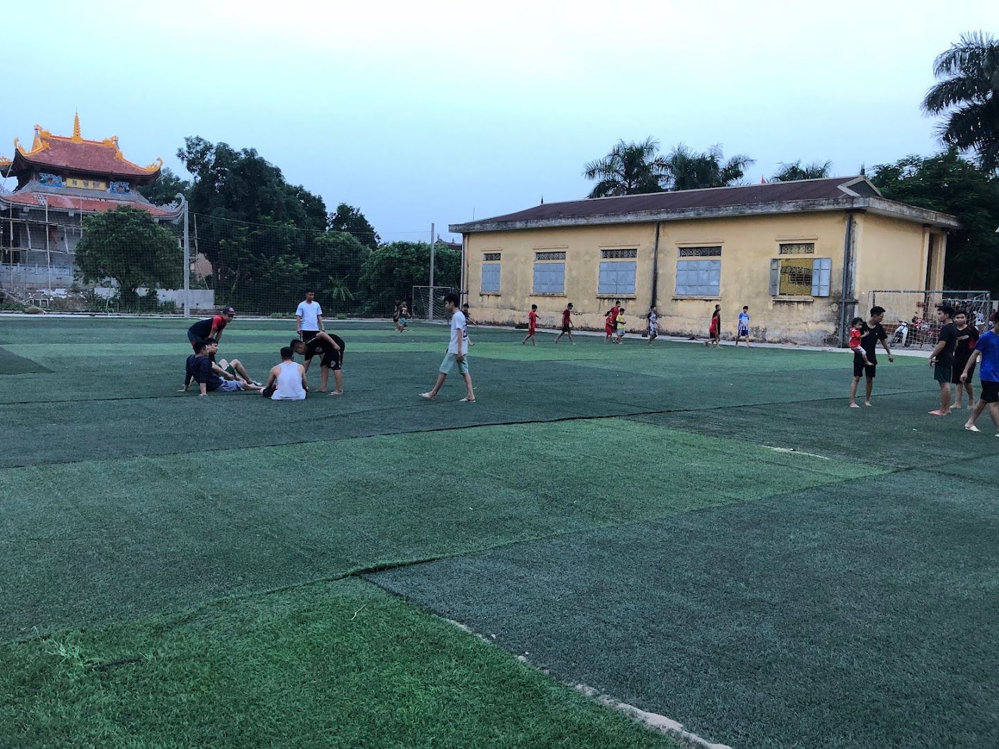 Sân bóng Làng Trào - Phong Triều 1