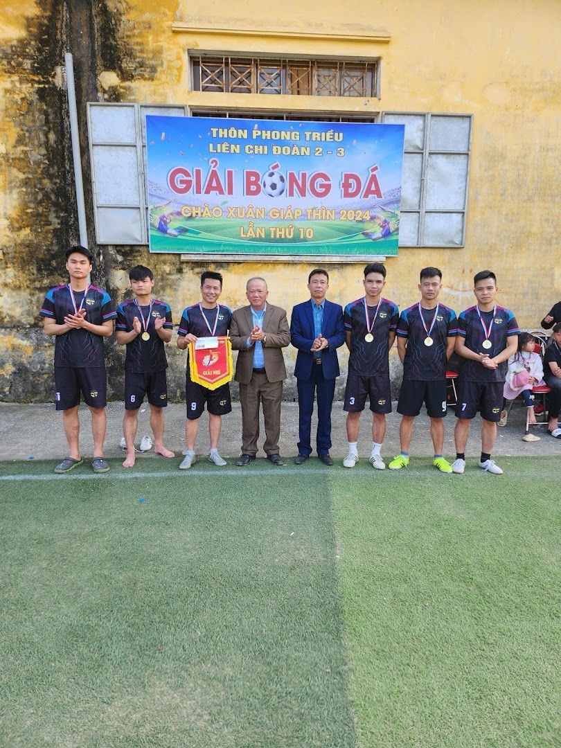 Sân bóng Làng Trào - Phong Triều 2