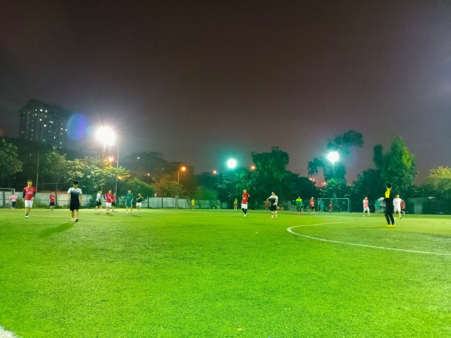 Sân Bóng Mễ Trì Thượng 3