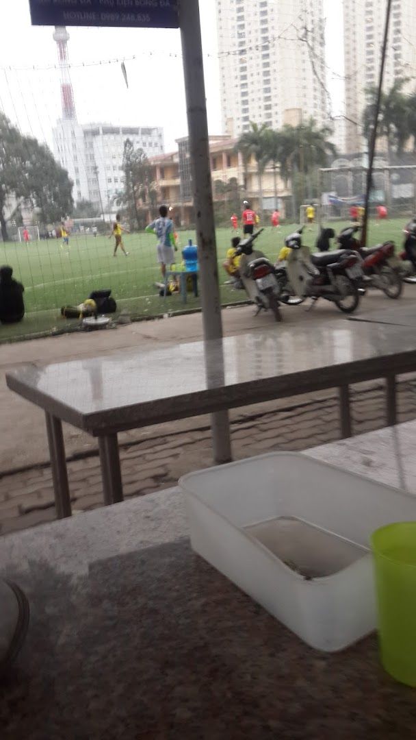 Sân Bóng Mic 8