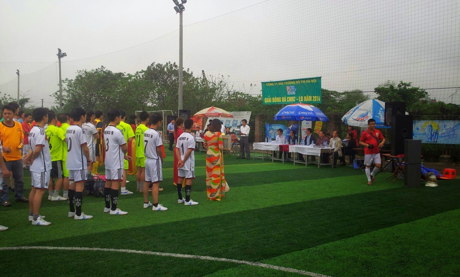 Sân Bóng Môi Trường 6