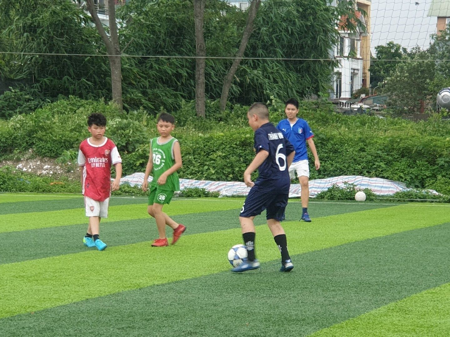 Sân Bóng Môi Trường 8