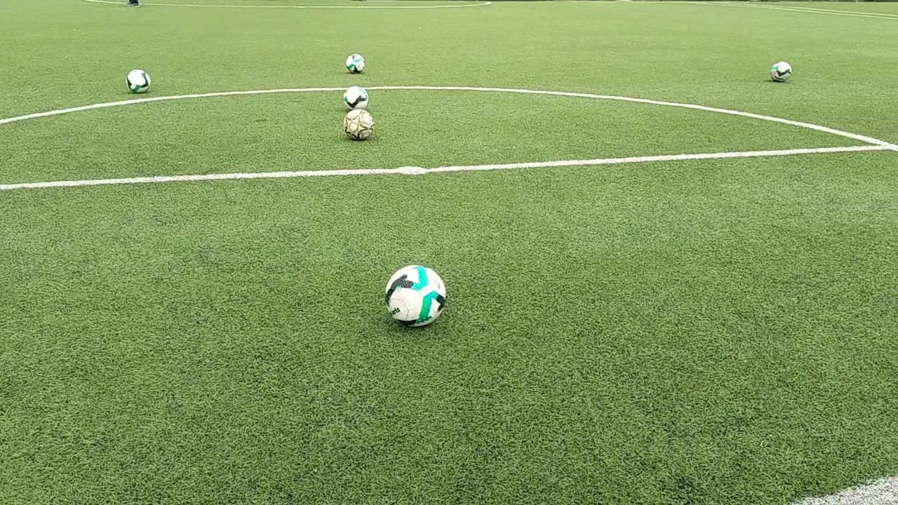 Sân bóng Mỹ Đình 2 2