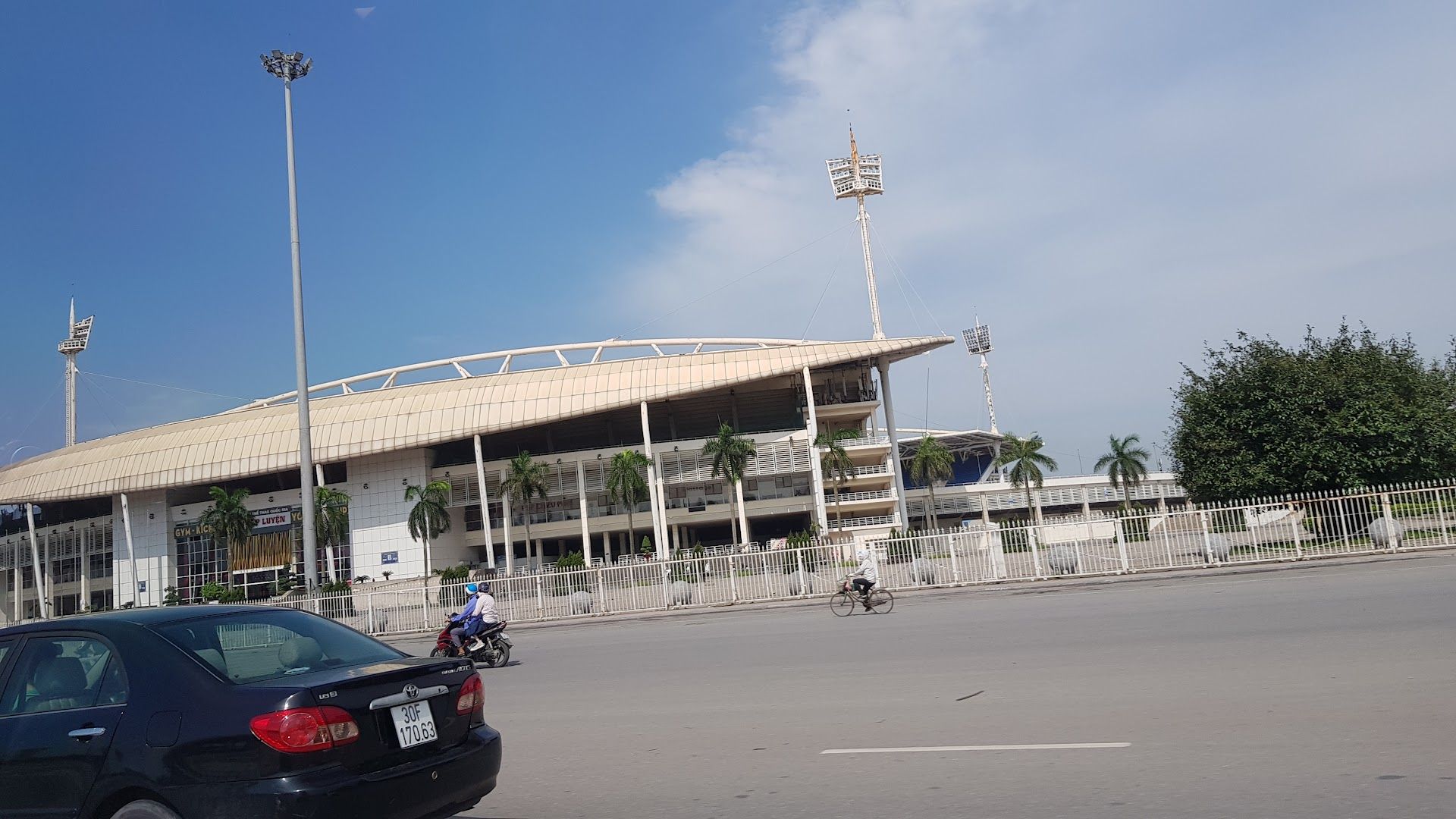 Sân bóng Nhân mỹ 2