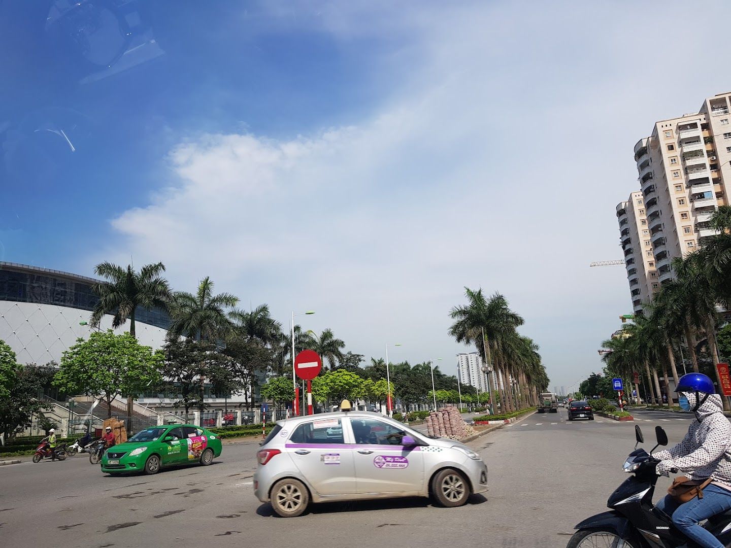 Sân bóng Nhân mỹ 8