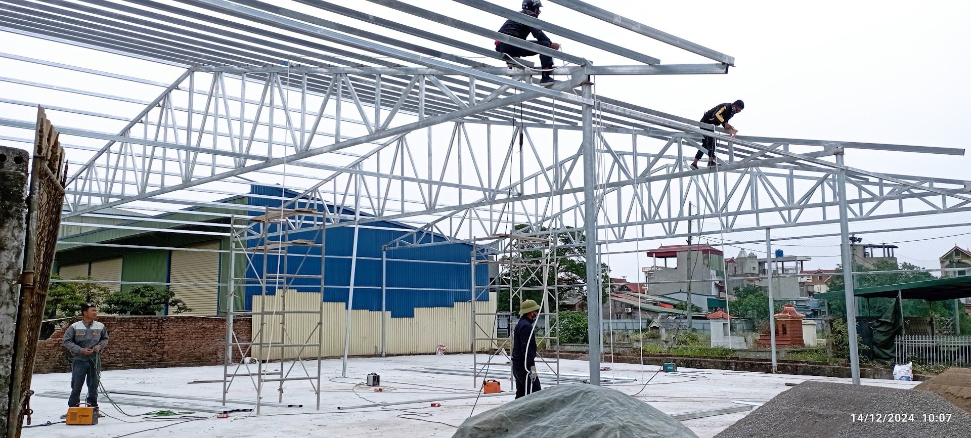 Sân bóng nhân tạo Tía 1