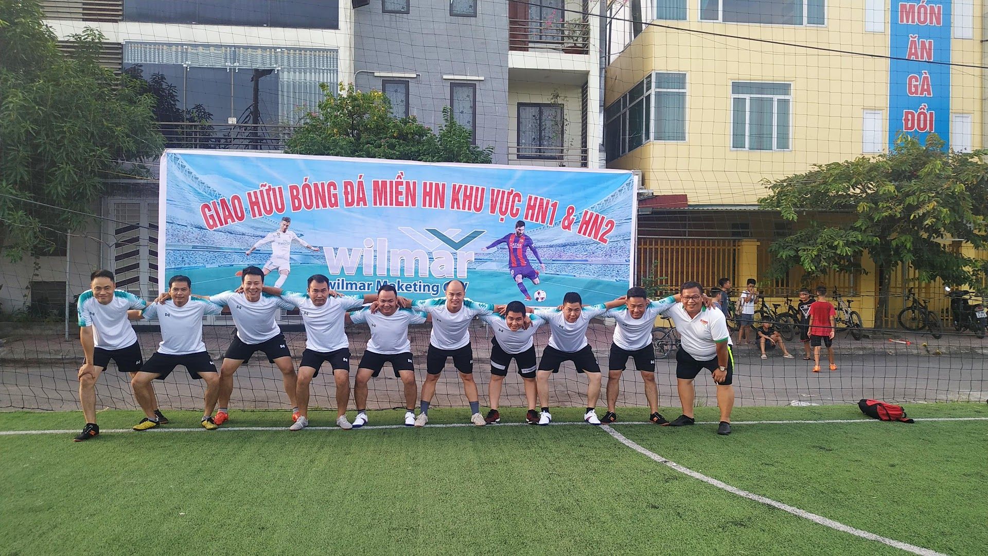 Sân bóng Phú Hà 2
