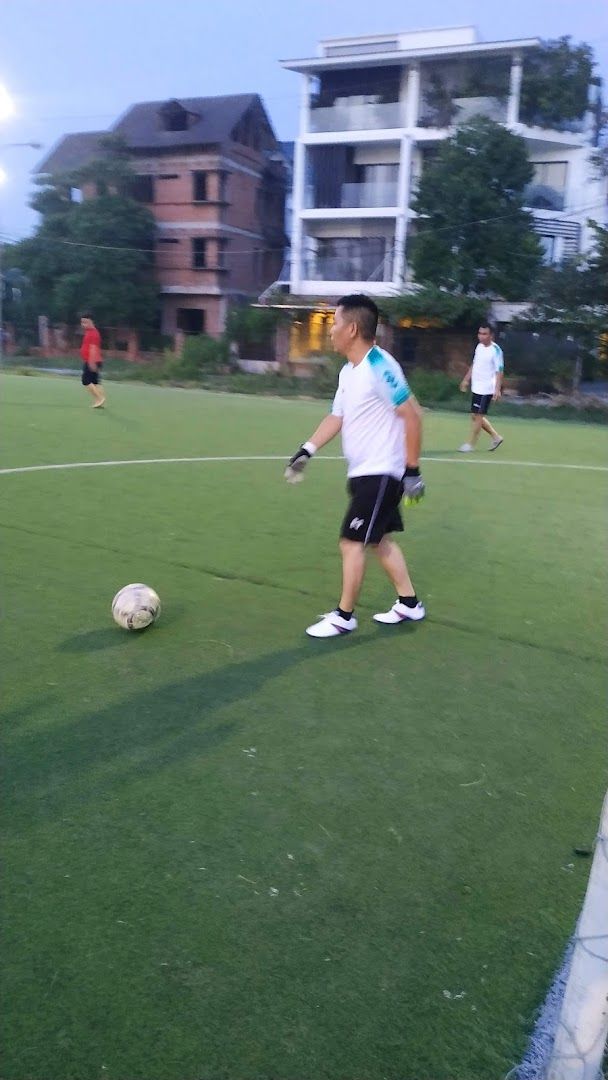 Sân bóng Phú Hà 4