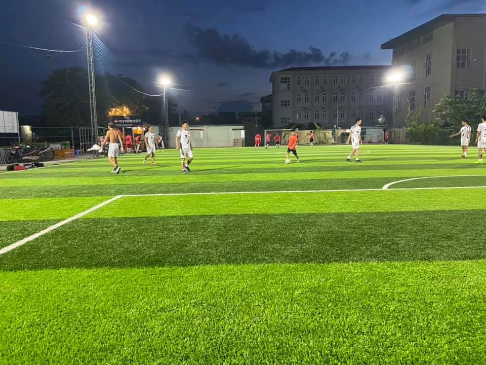Sân Bóng Quốc Vinh 5