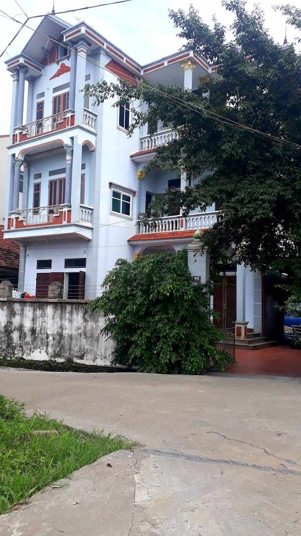 Sân Bóng Tản Hồng 10