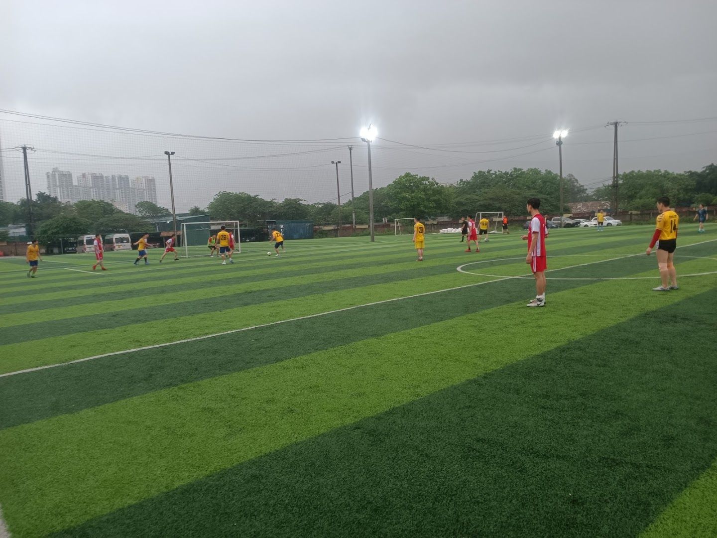 Sân bóng Tân Triều 4