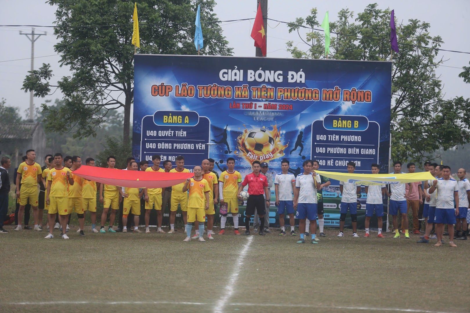 Sân Bóng Thôn Quyết Tiến 1