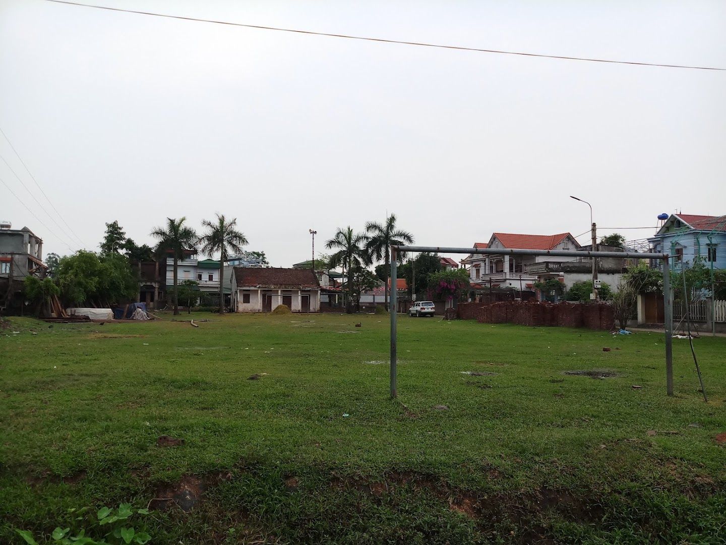 Sân bóng Thuận Trại 2