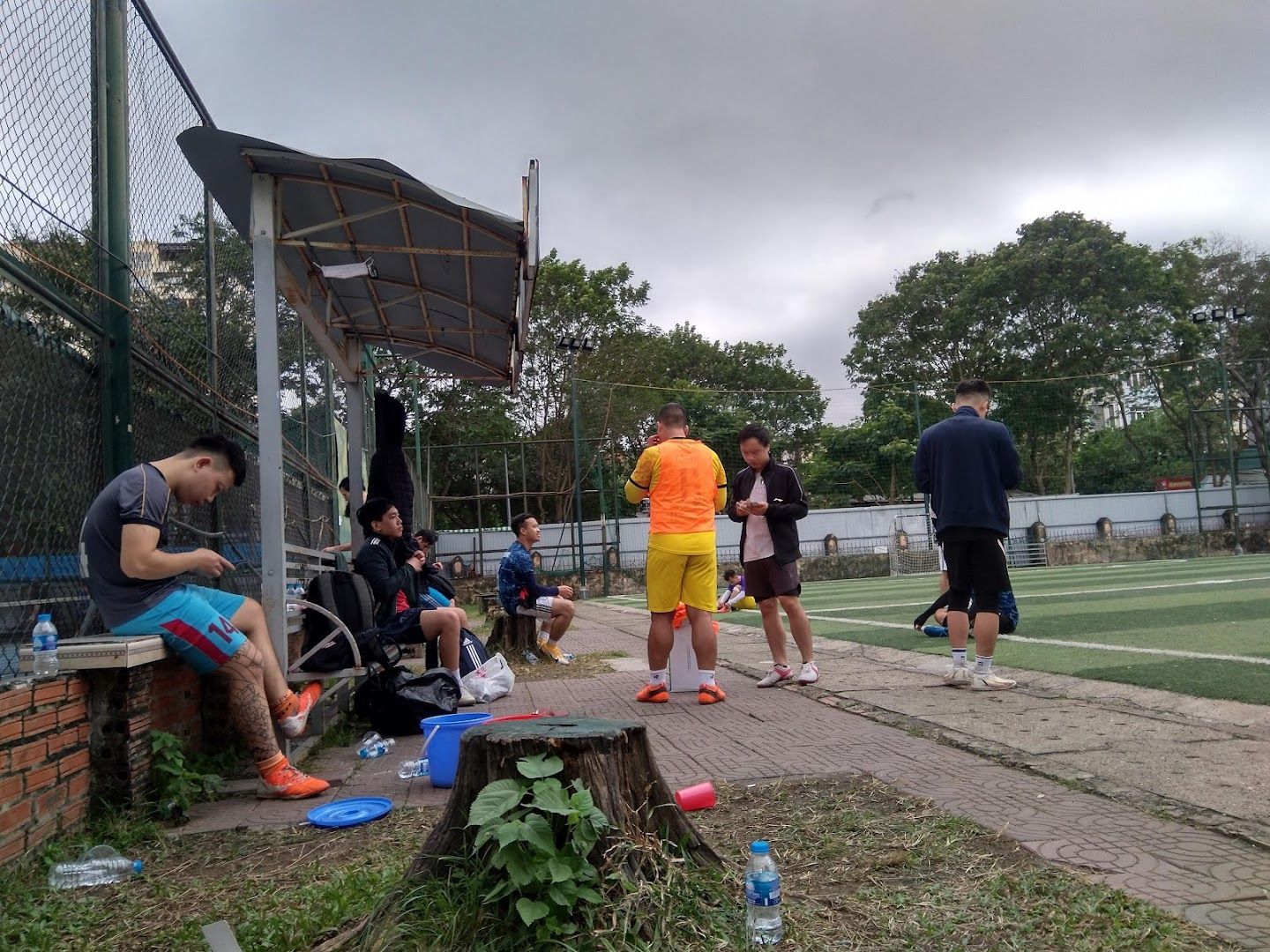 Sân bóng Trần Quốc Hoàn 4