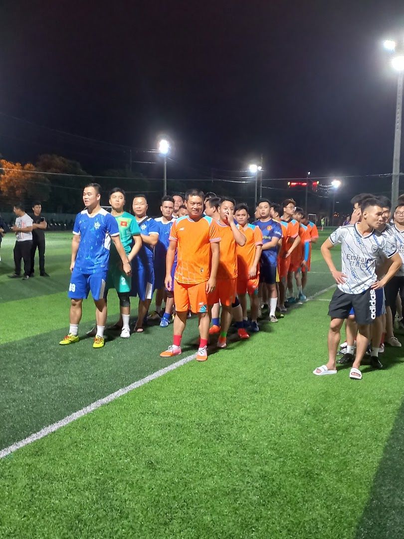 Sân Bóng Ven Đê 2 7