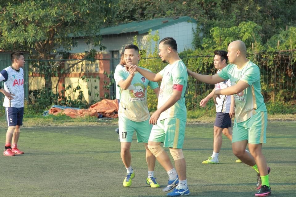 Sân Bóng Yên Viên 5