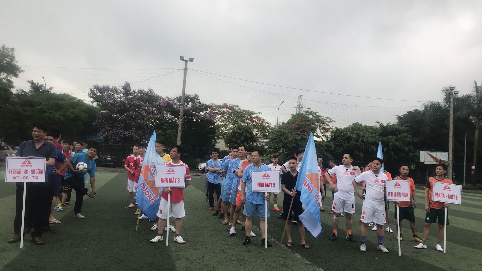 Sân cỏ nhân tạo thôn Ấp Tó 9