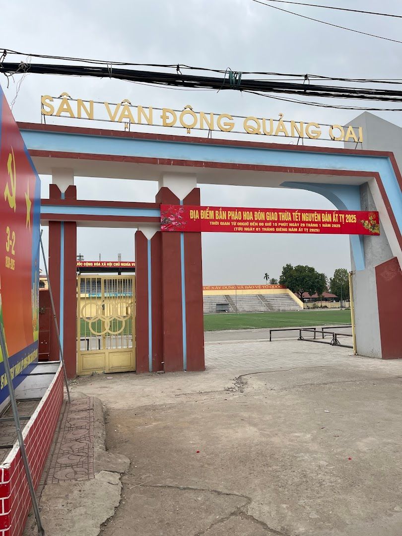 Sân vận động Quảng Oai 4