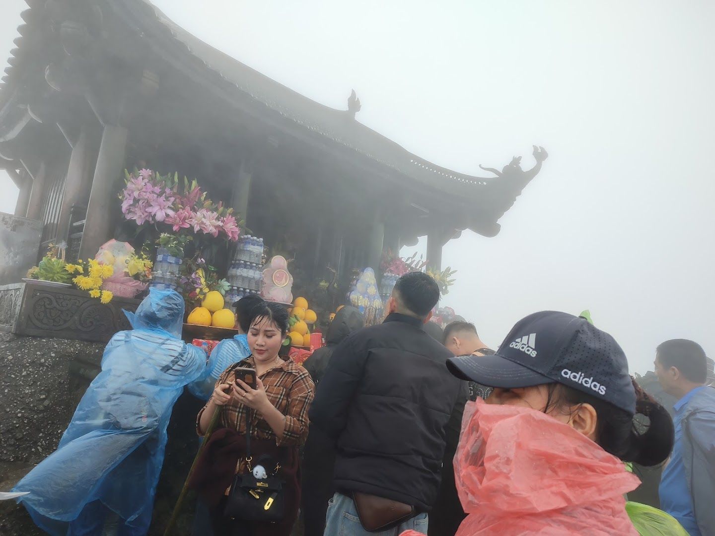 Sân vận động thôn Nga My Hạ 7