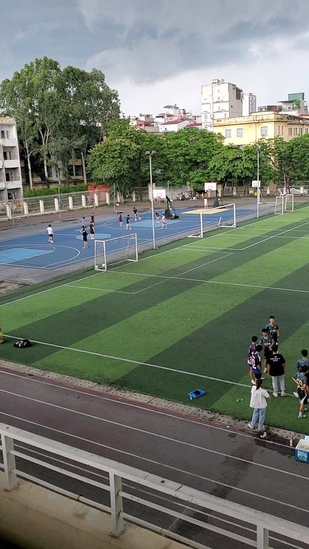 Sân vận động trường Đại học Sư phạm Hà Nội 3