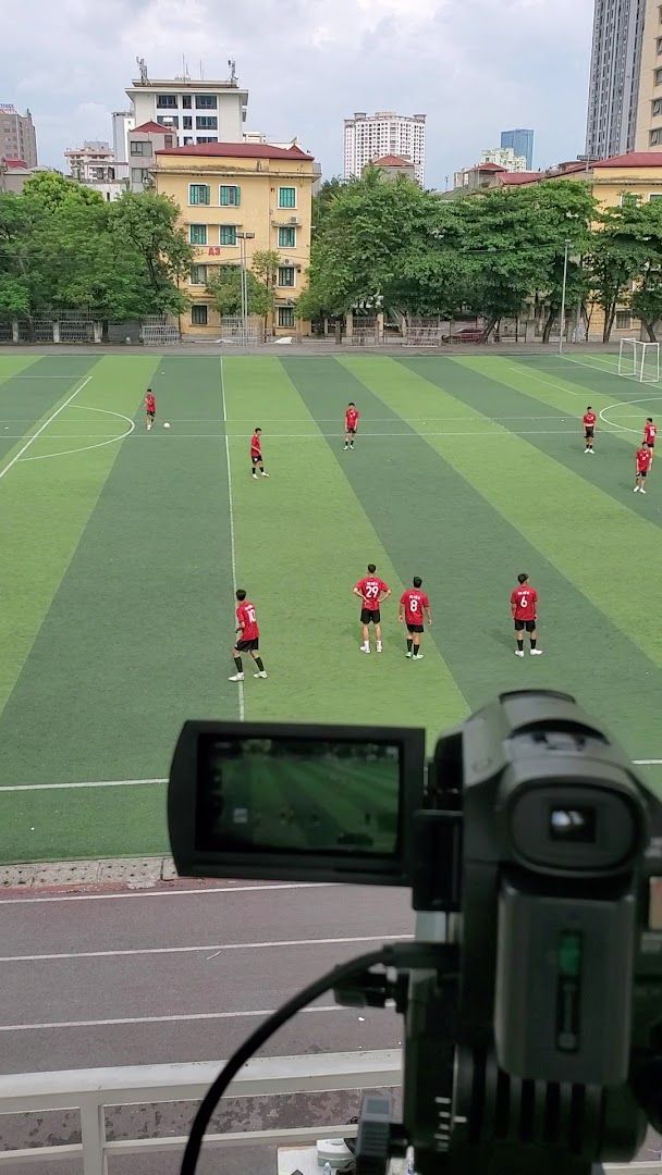 Sân vận động trường Đại học Sư phạm Hà Nội 9