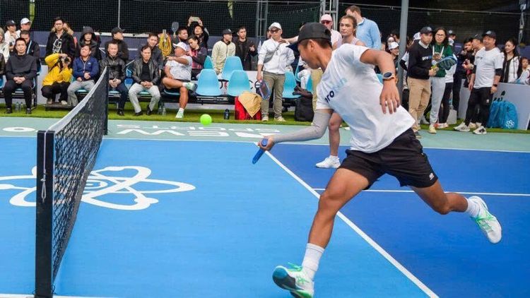 Kỹ Thuật Erne Trong Pickleball: Cú Đánh 'Siêu Hạng' Khiến Đối Thủ Ngỡ Ngàng Tại Vạch Kitchen