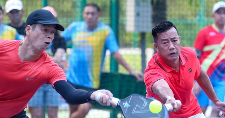 Chơi Pickleball Có Khó Không? Giải Mã Sự 'Gây Nghiện' Của Môn Thể Thao Mới