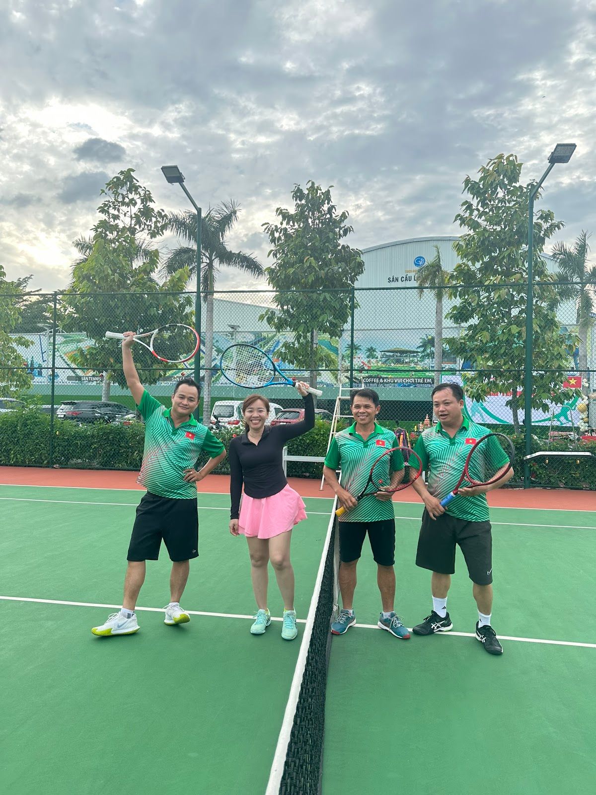 Nhận tập pickleball-tennis 2