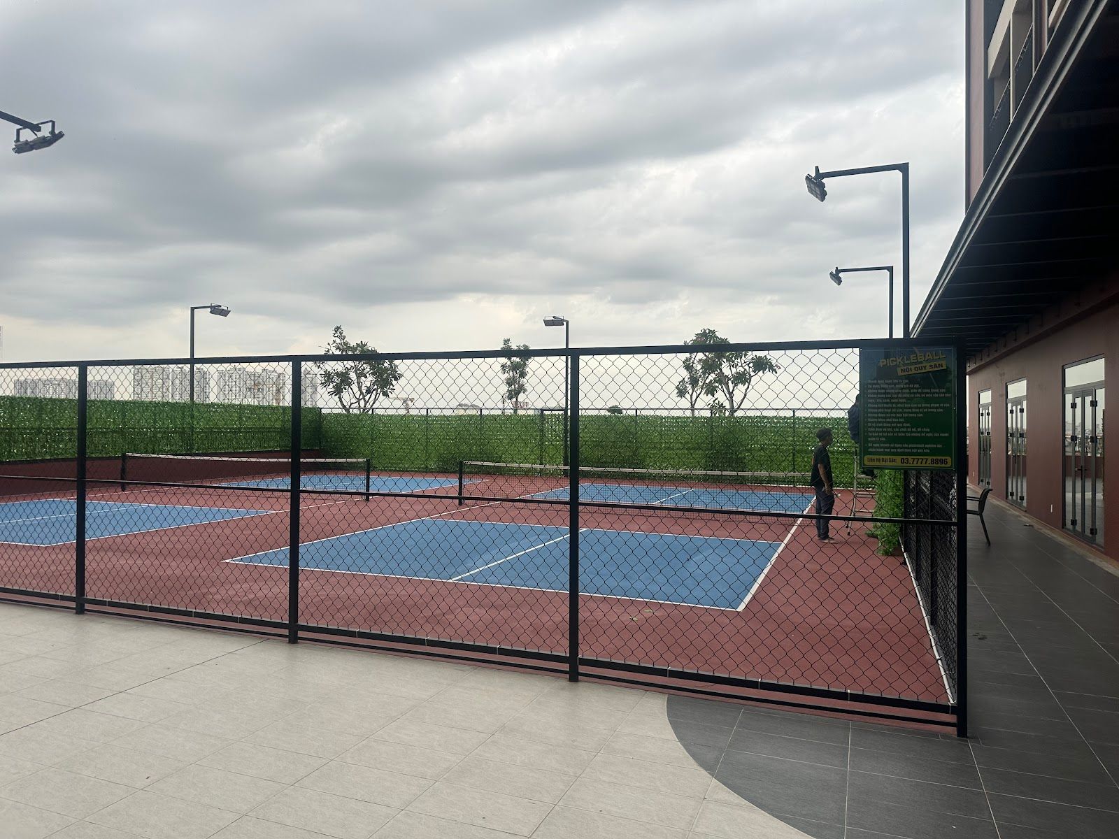 PICKLEBALL - VIVA PLAZA 3