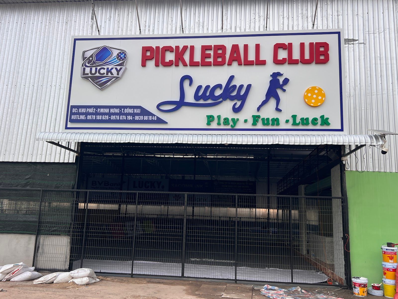 SÂN BÓNG PICKLEBALL LUCKY 9